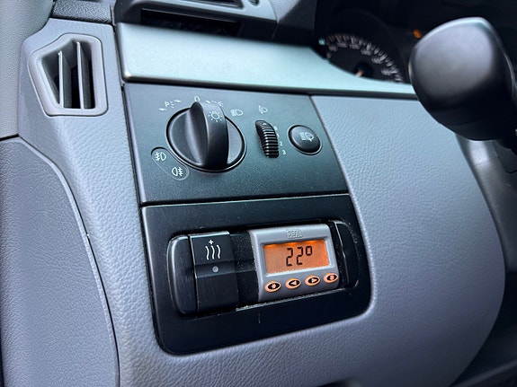 Mercedes-Benz Vito 111 17 of 30