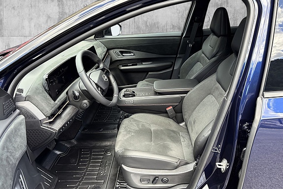 Nissan Ariya 11 of 19
