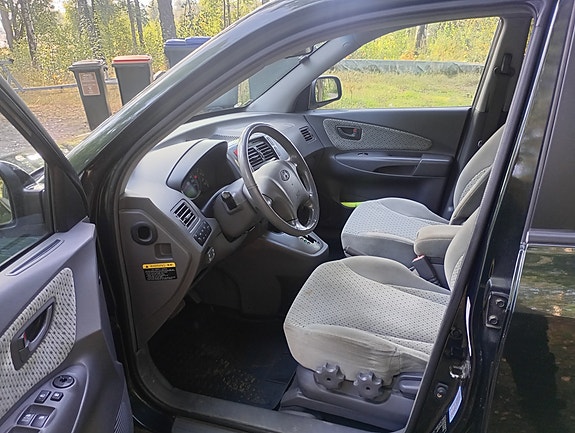 Hyundai Tucson 11 of 28