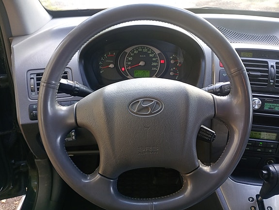 Hyundai Tucson 12 of 28