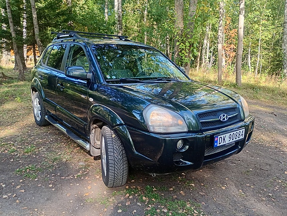 Hyundai Tucson 3 of 28