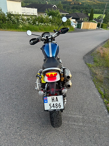 Triumph Scrambler 1200 XE 4 of 6