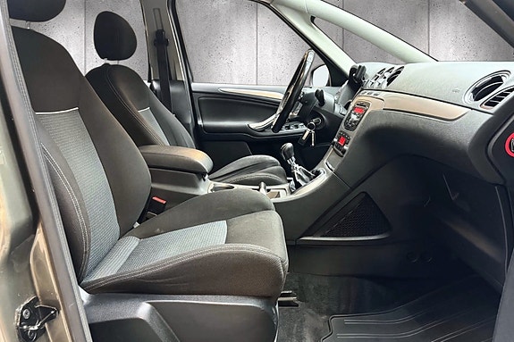 Ford S-MAX 29 of 30