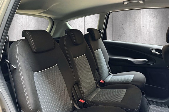Ford S-MAX 25 of 30