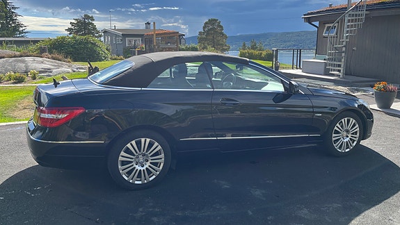 Mercedes-Benz E250 9 of 16