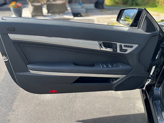 Mercedes-Benz E250 13 of 16