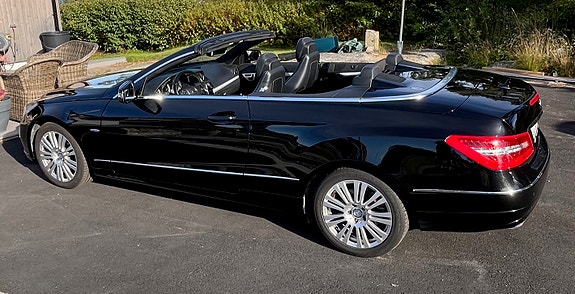 Mercedes-Benz E250 4 of 16