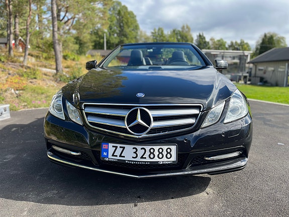 Mercedes-Benz E250 2 of 16