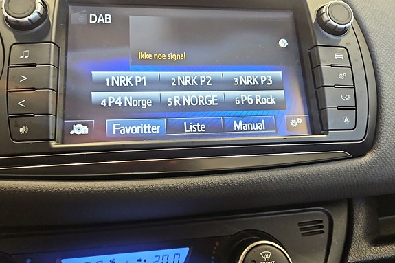 Toyota Yaris 27 of 30