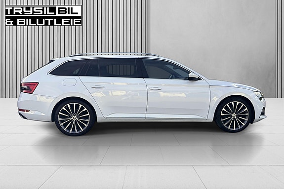 Skoda Superb 20 of 30