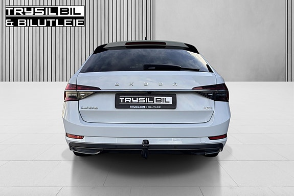 Skoda Superb 14 of 30
