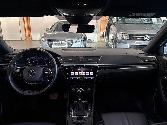 Skoda Superb 27 of 30