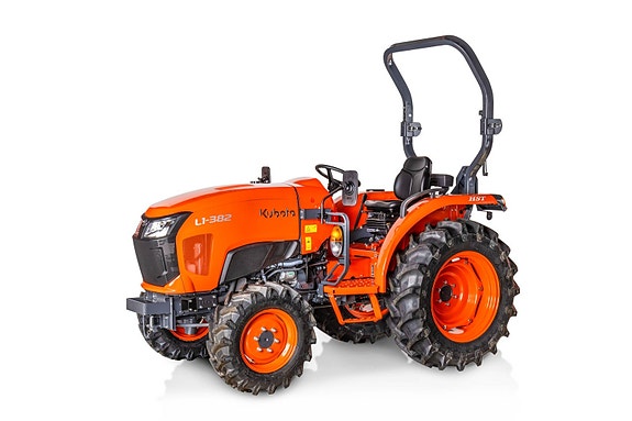 Kubota L1-382 HST 3 of 14
