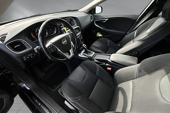 Volvo V40 10 of 18