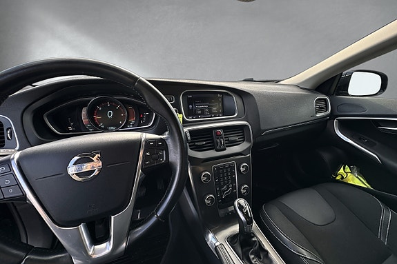 Volvo V40 13 of 18
