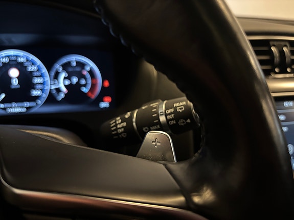 Jaguar F-PACE 19 of 30