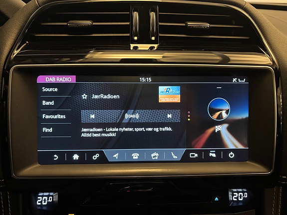 Jaguar F-PACE 24 of 30