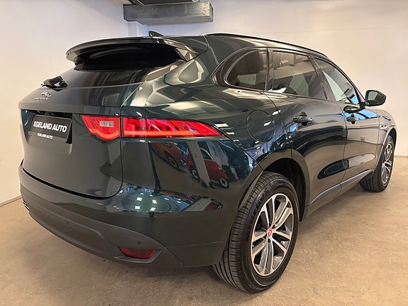 Jaguar F-PACE 5 of 30