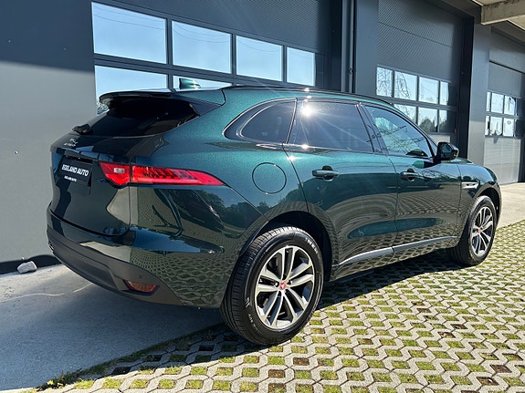 Jaguar F-PACE 9 of 30