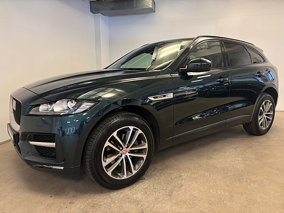 Jaguar F-PACE 2 of 30