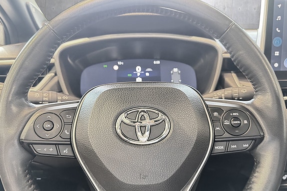 Toyota Corolla Cross 13 of 28