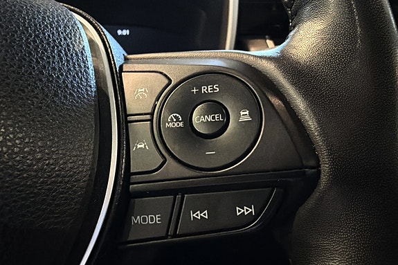 Toyota Corolla Cross 22 of 28