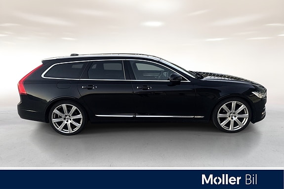 Volvo V90 4 of 27