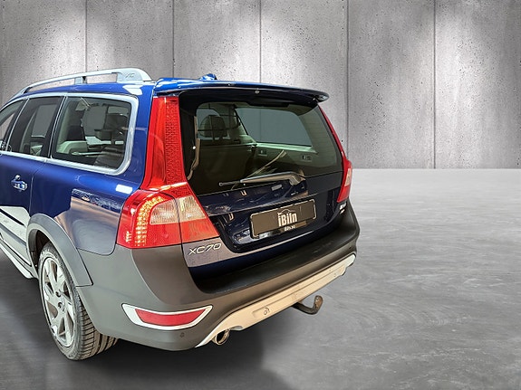 Volvo XC70 6 of 30