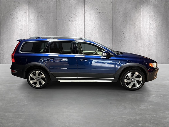 Volvo XC70 4 of 30