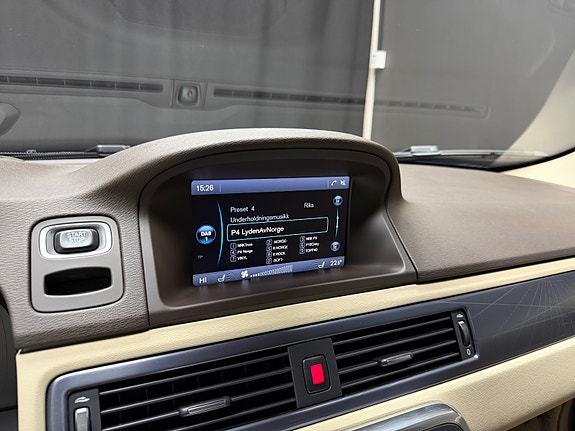 Volvo XC70 18 of 30