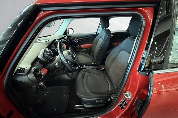 MINI Cooper 7 of 14