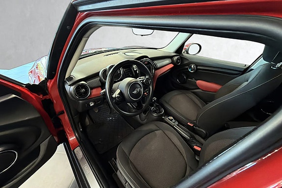 MINI Cooper 8 of 14
