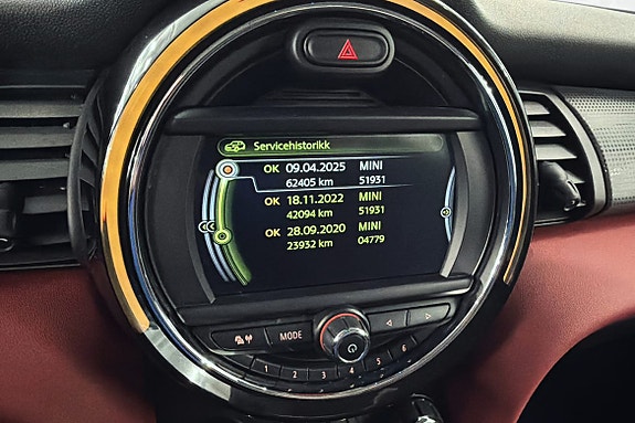 MINI Cooper 12 of 14