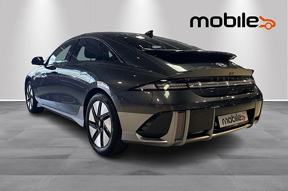 Hyundai Ioniq 6 21 of 26