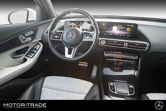 Mercedes-Benz EQC400 27 of 30
