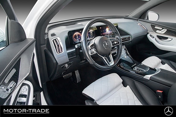 Mercedes-Benz EQC400 25 of 30