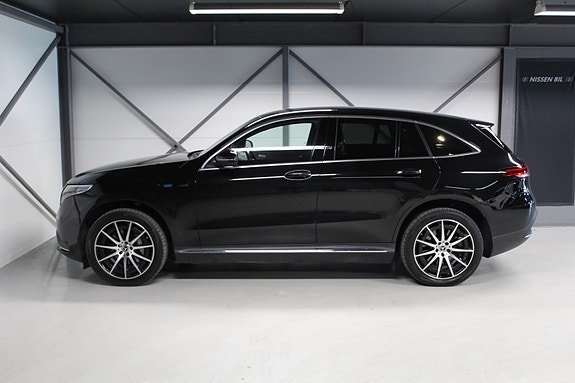 Mercedes-Benz EQC400 4 of 28
