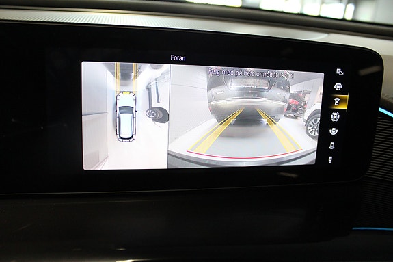 Mercedes-Benz EQC400 20 of 28