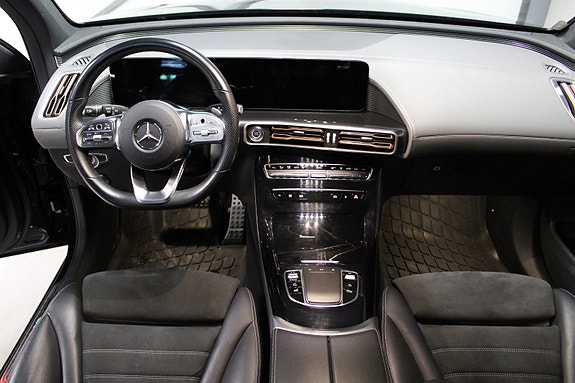 Mercedes-Benz EQC400 10 of 28