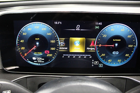 Mercedes-Benz EQC400 15 of 28