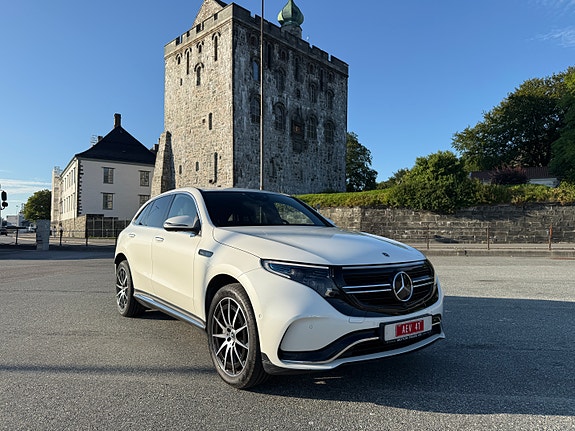 Mercedes-Benz EQC400 2 of 21