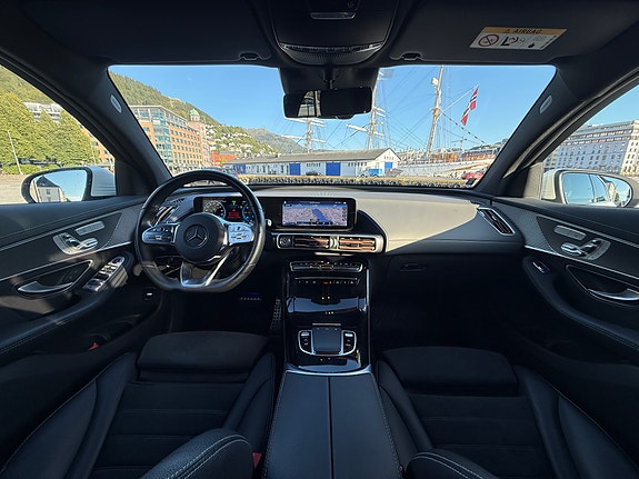Mercedes-Benz EQC400 17 of 21