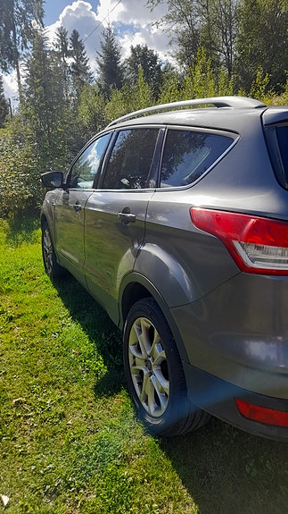 Ford Kuga 6 of 8