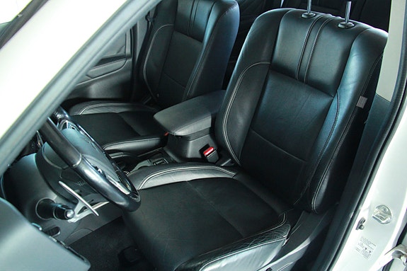 Mitsubishi Outlander 12 of 23