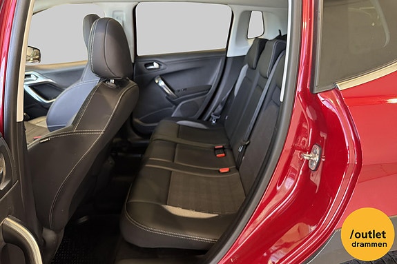 Peugeot 2008 11 of 25