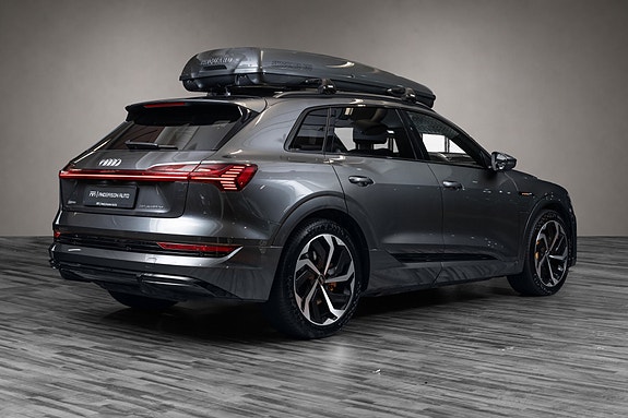 Audi e-tron 6 of 30