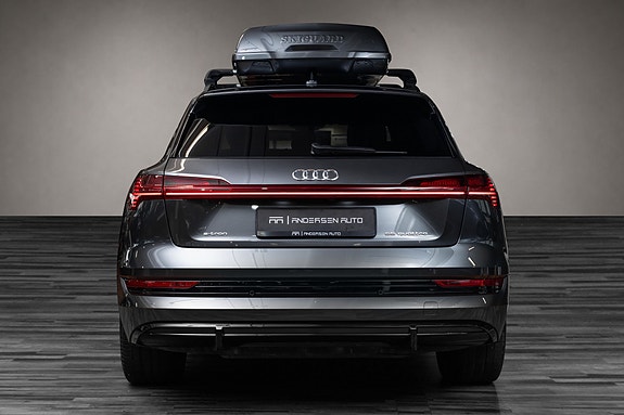 Audi e-tron 5 of 30