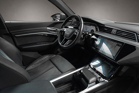 Audi e-tron 19 of 30