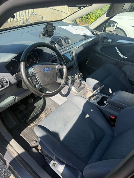 Ford S-MAX 6 of 10