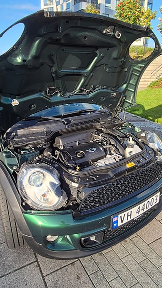 MINI Clubman Cooper S 12 of 28